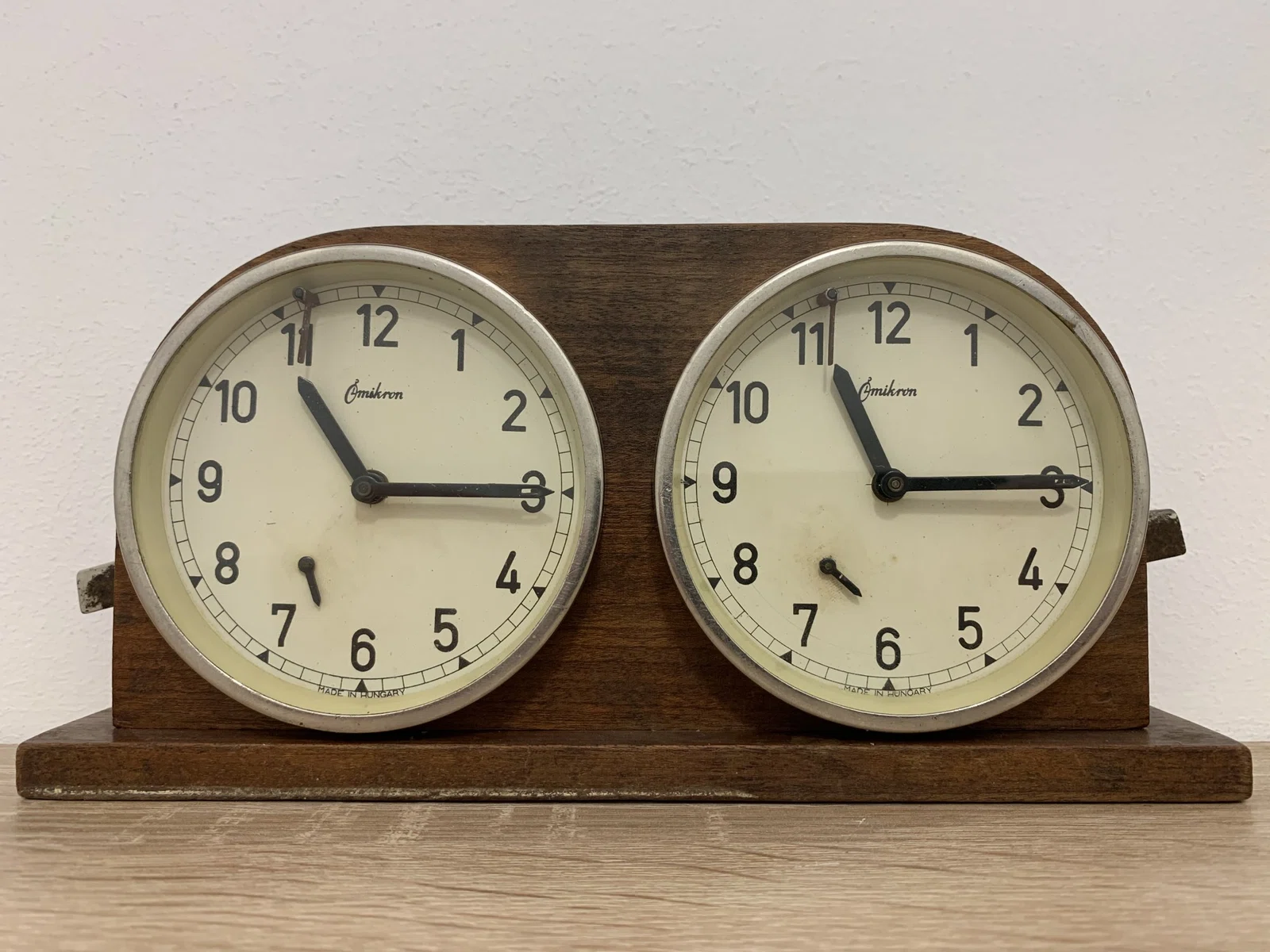 Omikron Chess Clock